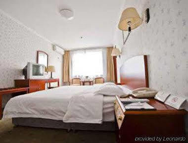 Super 8 Hotel Xian Da Yan Ta Ngoại thất bức ảnh